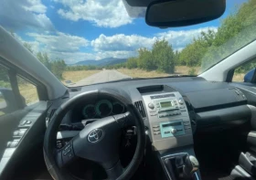 Toyota Corolla verso, снимка 4