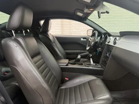 Ford Mustang GT * * РЪЧКА * * CARFAX * * АВТО КРЕДИТ * * , снимка 14