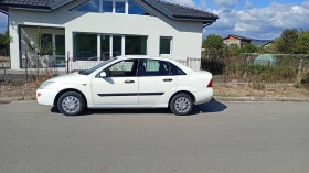 Ford Focus 1.6 газ клима гаражен , снимка 7