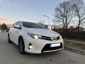 Toyota Auris 1.6 бензин