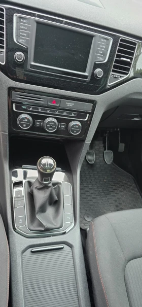 VW Golf Учебен 1.6TDI | Auto.bg — изображение 10