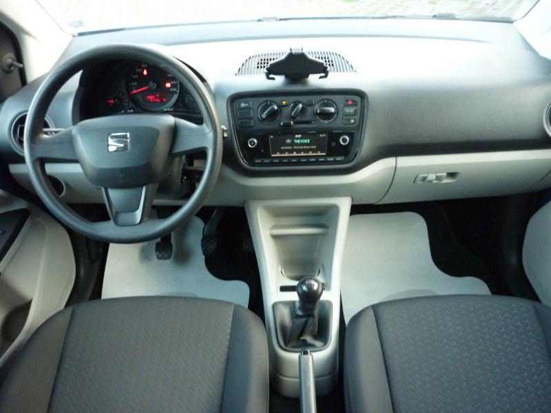Seat Mii 1.0 MPI 75 к.с, снимка 9 - Автомобили и джипове - 46098612
