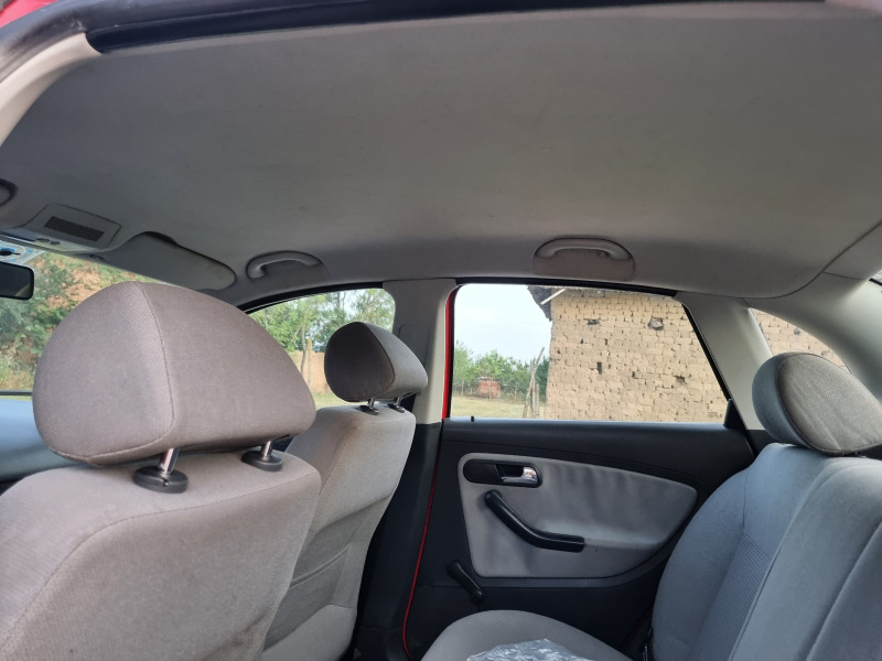 Seat Cordoba Климатик, снимка 13 - Автомобили и джипове - 46324279