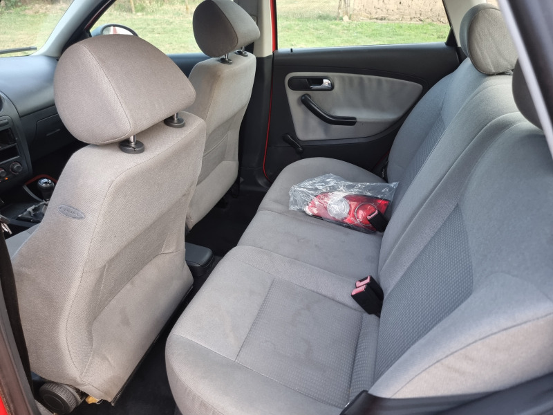 Seat Cordoba Климатик, снимка 12 - Автомобили и джипове - 46324279