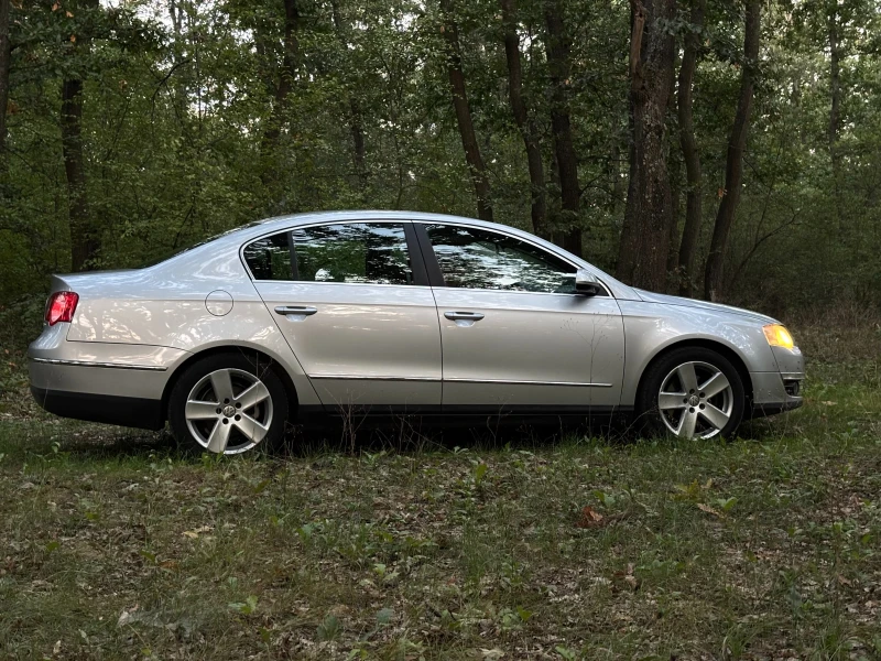 VW Passat 2.0 TDI, снимка 9 - Автомобили и джипове - 47342643