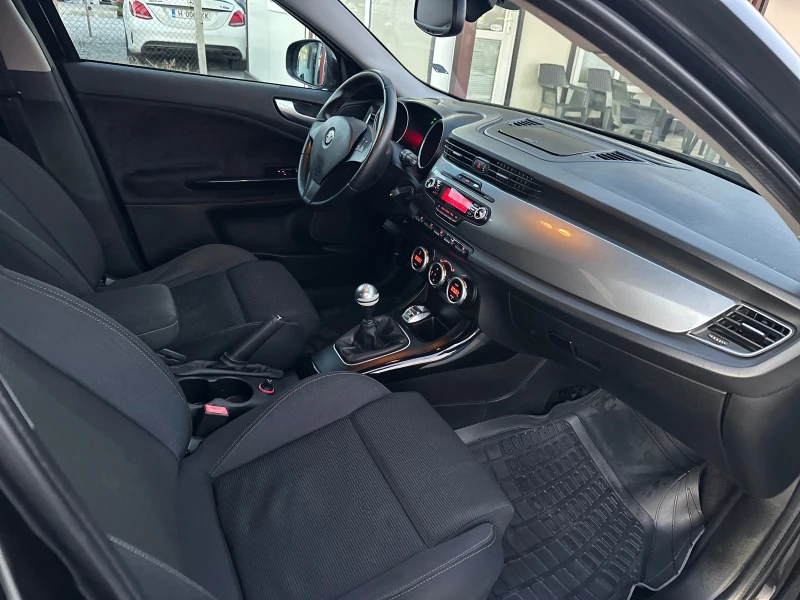 Alfa Romeo Giulietta 1.6JTDm 105, снимка 8 - Автомобили и джипове - 48114167