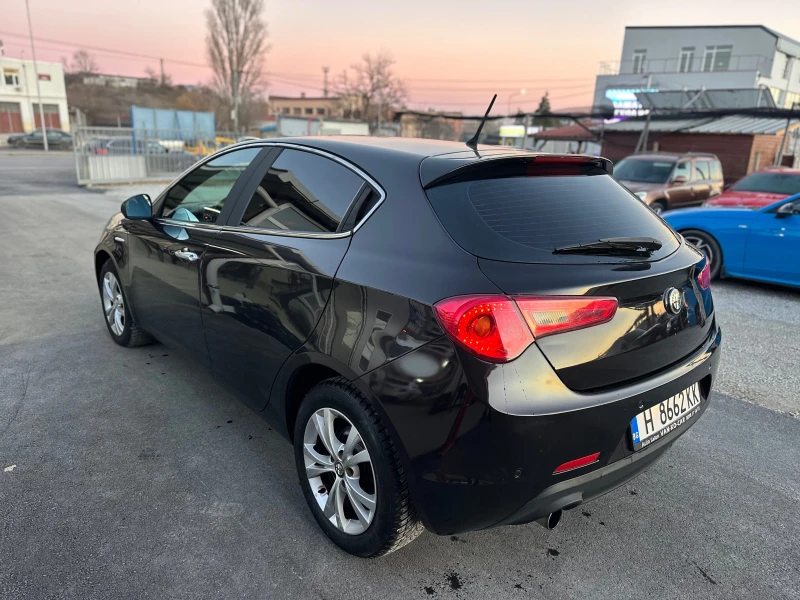 Alfa Romeo Giulietta 1.6JTDm 105, снимка 3 - Автомобили и джипове - 48114167