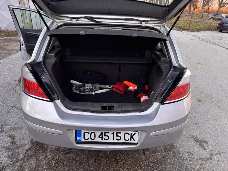 Opel Astra, снимка 12 - Автомобили и джипове - 48732122