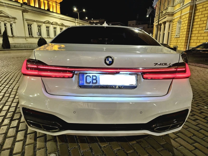 BMW 740 Li, Всички екстри, Фейслифт, М-пакет на 90х км, снимка 1 - Автомобили и джипове - 48970756