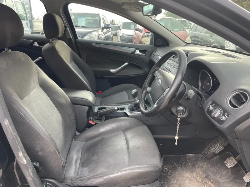 Ford Mondeo 1.6 hdi, снимка 8 - Автомобили и джипове - 49535416