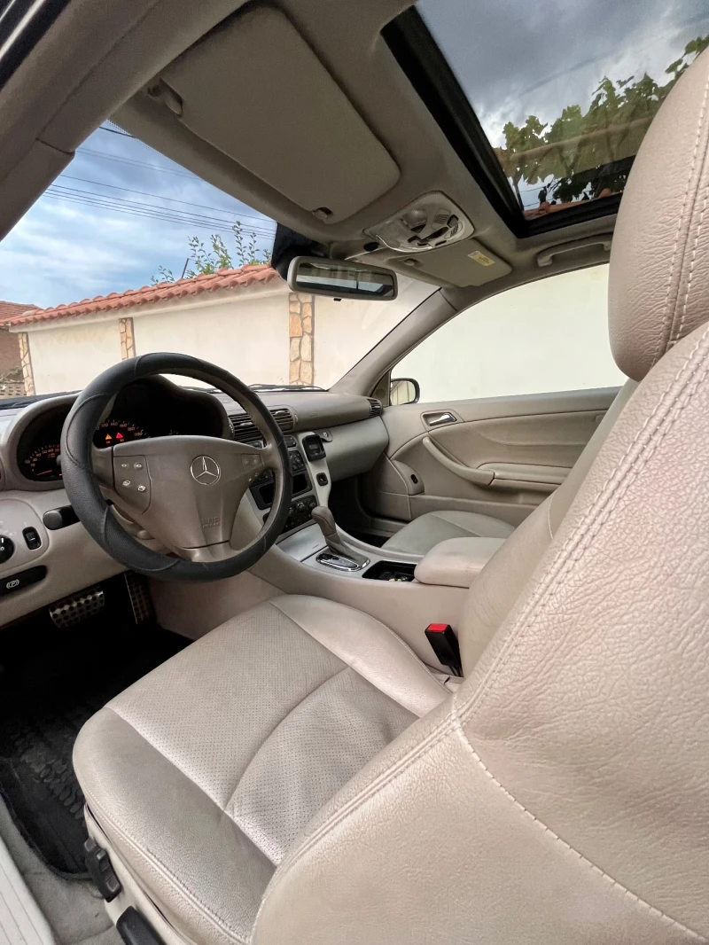 Mercedes-Benz C 180 Автомат , Газ/Бензин, снимка 6 - Автомобили и джипове - 52320839