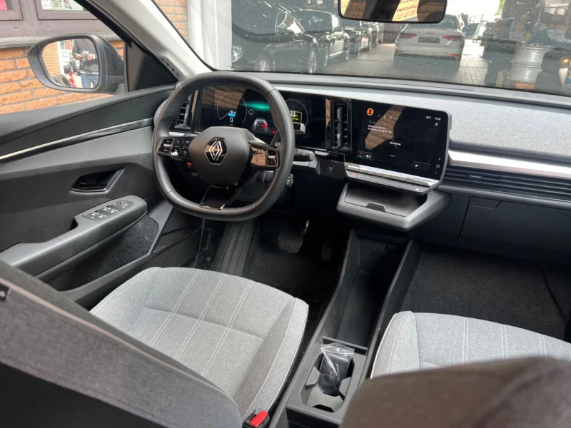 Renault Megane EV60/EQUILIBRE/218HP/CAM/NAVI/CPLA/Y/331gpr, снимка 5 - Автомобили и джипове - 51736004