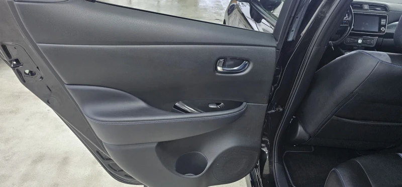 Nissan Leaf  N-CONNECTA камера 360 FullLed/Virtual/Подгрев BOSE, снимка 10 - Автомобили и джипове - 52007566