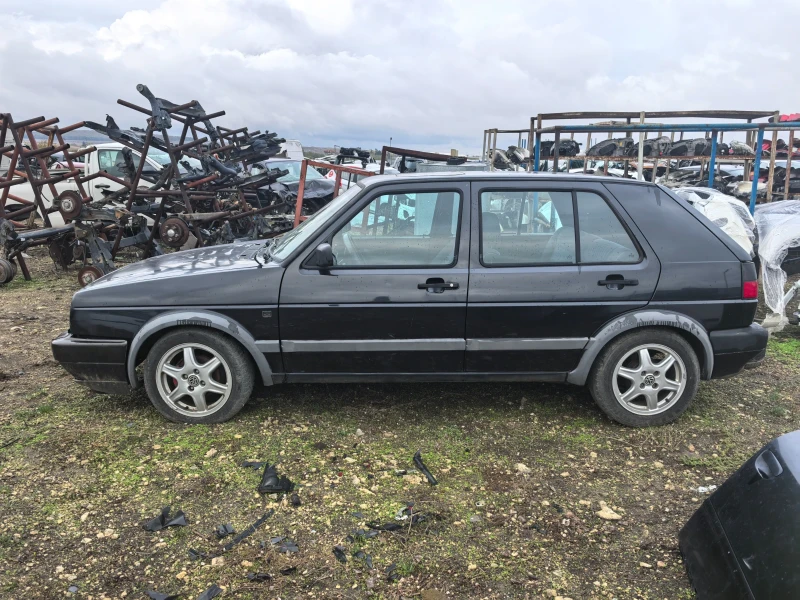 VW Golf, снимка 3 - Автомобили и джипове - 52203364