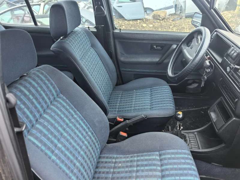 VW Golf, снимка 7 - Автомобили и джипове - 52203364