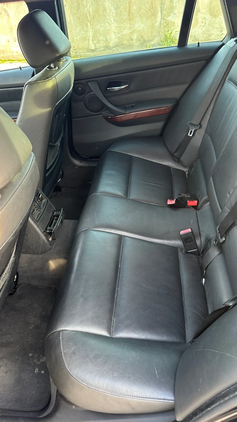 BMW 330 E91, снимка 14 - Автомобили и джипове - 52631444