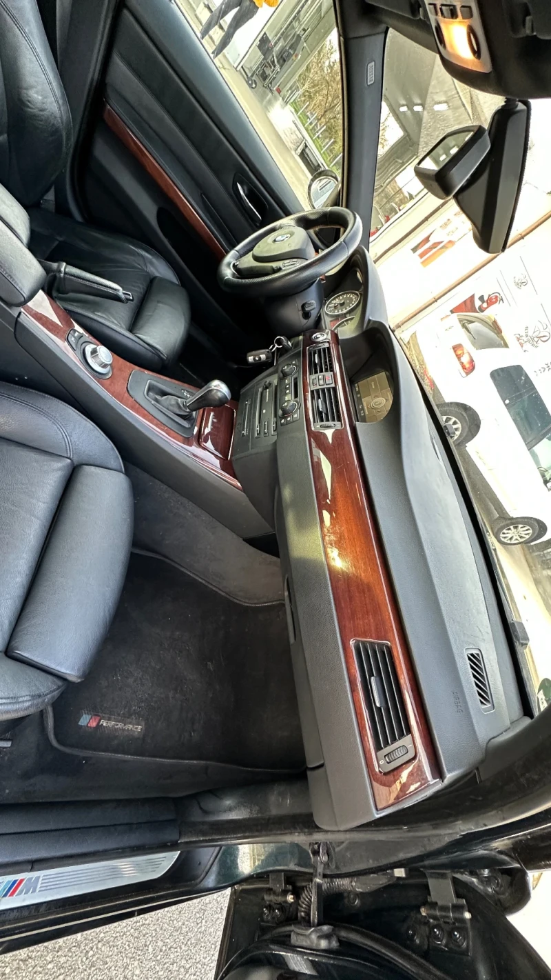 BMW 330 E91, снимка 15 - Автомобили и джипове - 52631444