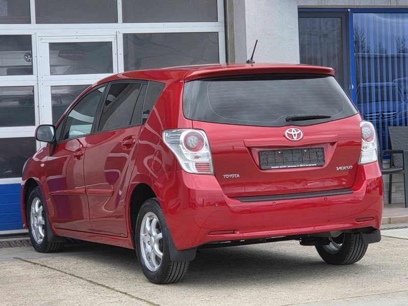 Toyota Verso 1.6БЕНЗИН, снимка 4 - Автомобили и джипове - 53058206