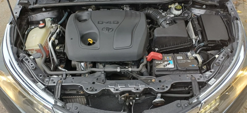 Toyota Corolla 1.4 D-4D, снимка 14 - Автомобили и джипове - 53122995