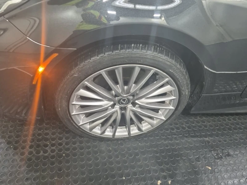 Lexus RC * 300 * CARFAX * БЕЗ ПЪРВОНАЧАЛНА ВНОСКА, снимка 17 - Автомобили и джипове - 53175567