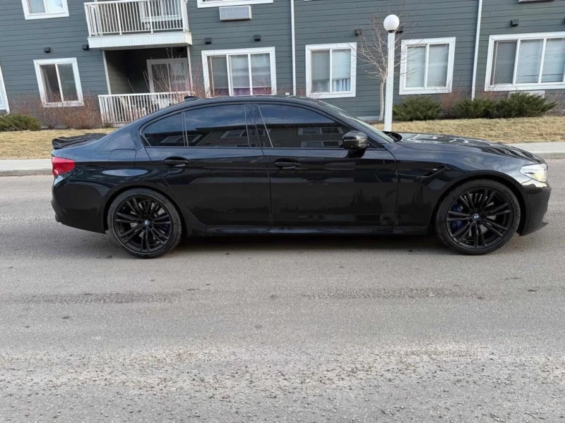BMW M5 * Sedan * CARFAX * ЦЕНА ДО БГ, снимка 3 - Автомобили и джипове - 53468811