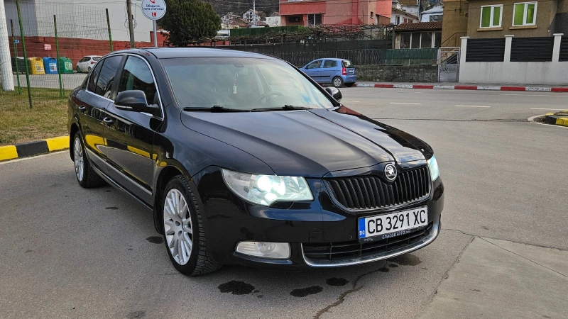 Skoda Superb 2.0 AVTOMAT/NAVIG/KOJA/KSENON, снимка 8 - Автомобили и джипове - 53512994