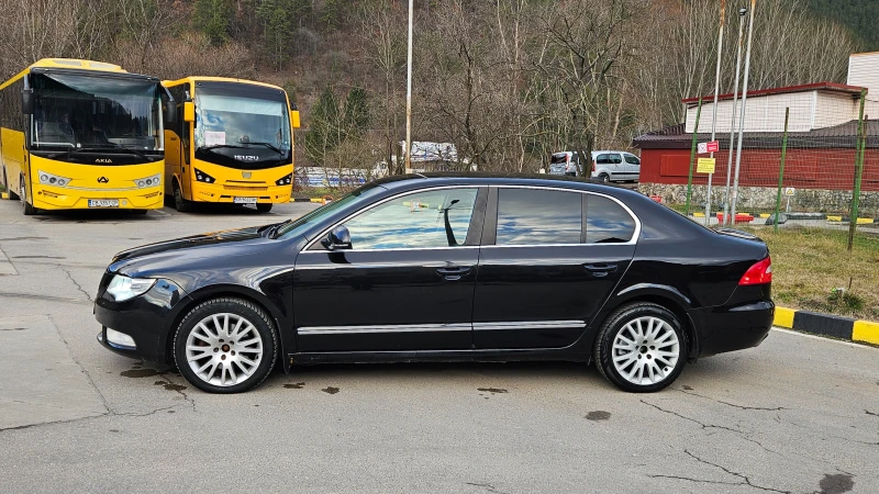 Skoda Superb 2.0 AVTOMAT/NAVIG/KOJA/KSENON, снимка 3 - Автомобили и джипове - 53512994