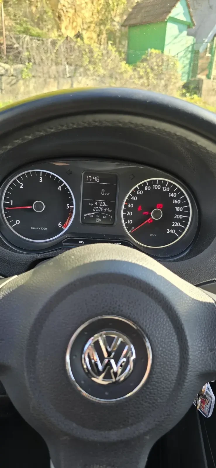 VW Polo 1.6 TDI 90 к.с. - изображение 9