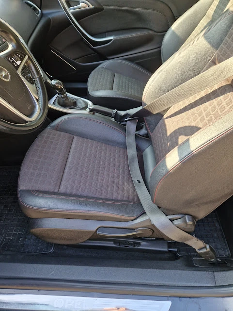 Opel Astra 1.7 GTC, снимка 13 - Автомобили и джипове - 52990694