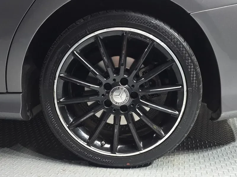 Mercedes-Benz CLA 250  4Matic Amg Line, снимка 10 - Автомобили и джипове - 55111269