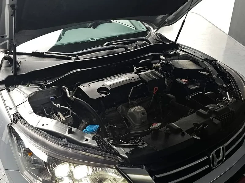 Honda Accord 2.4 9Th Gen , снимка 6 - Автомобили и джипове - 55783343