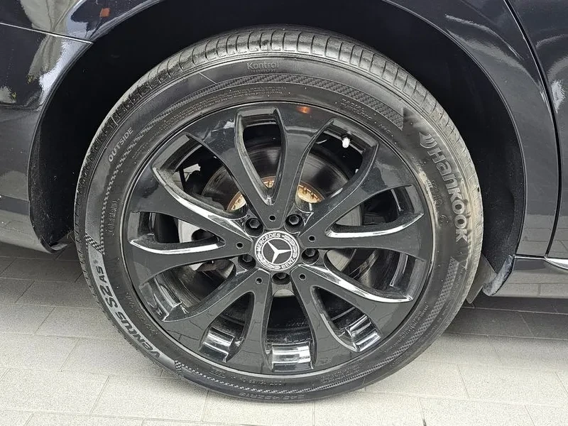 Mercedes-Benz E 300 4Matic Exclusive, снимка 5 - Автомобили и джипове - 56018871