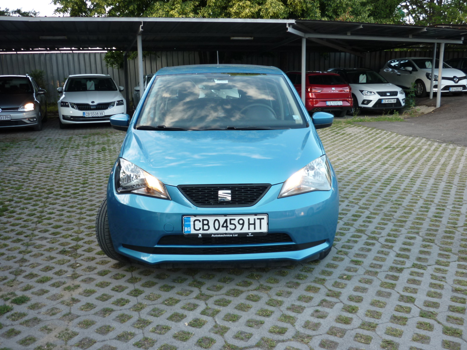 Seat Mii 1.0 MPI 75 к.с - изображение 2