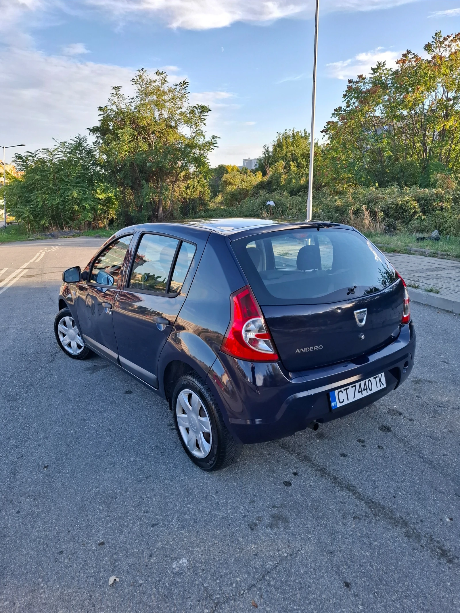 Dacia Sandero 1.2 Gas Benzin - изображение 7