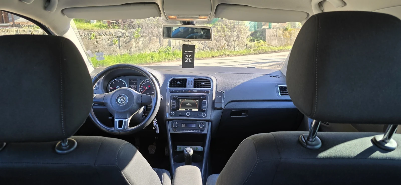 VW Polo 1.6 TDI 90 к.с. - изображение 8