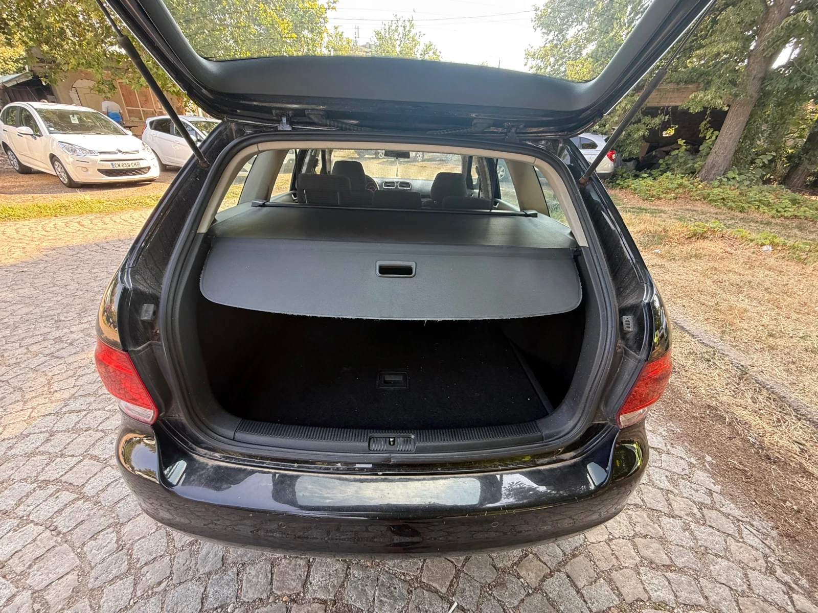 VW Golf 6* Навигация* Смешна* Цена - изображение 8