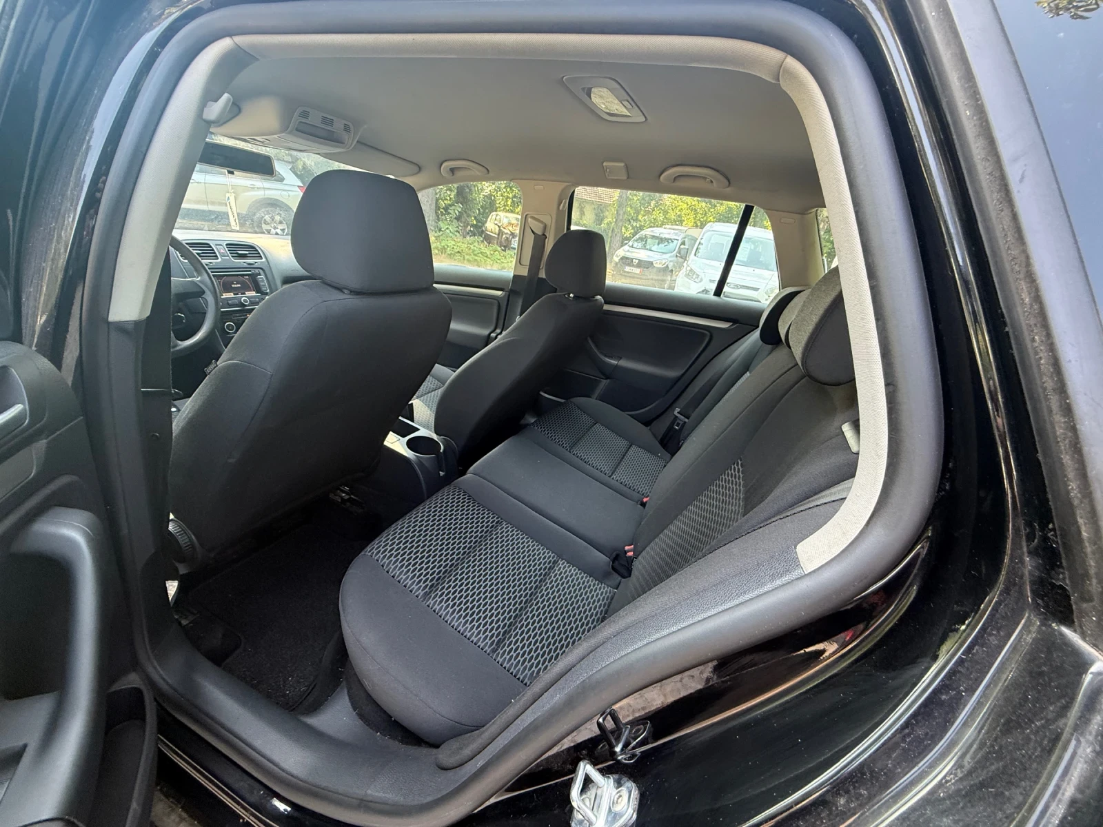 VW Golf 6* Навигация* Смешна* Цена - изображение 9