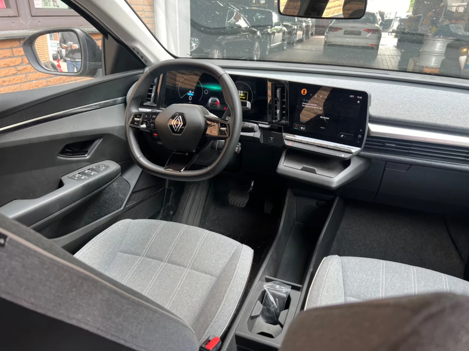 Renault Megane EV60/EQUILIBRE/218HP/CAM/NAVI/LED/CPLAY/KLESS/331g - изображение 5