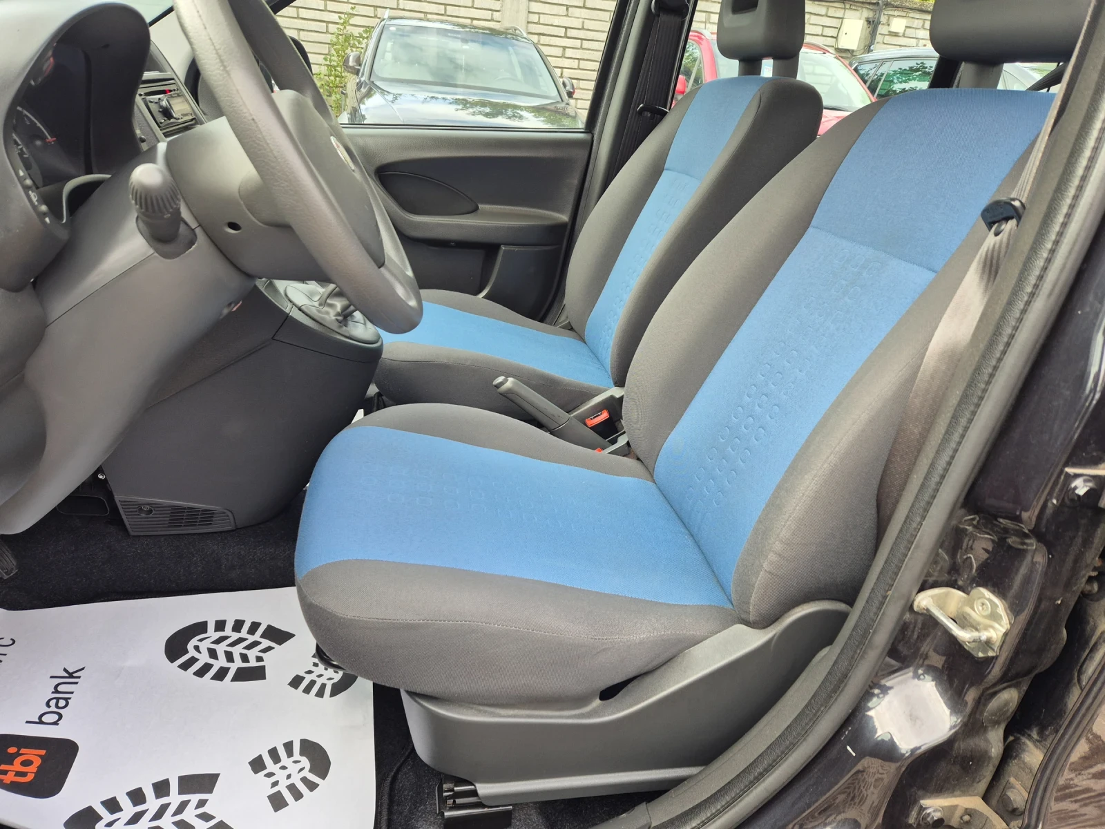 Fiat Panda 1.2i 69k.s. KLIMA - изображение 8