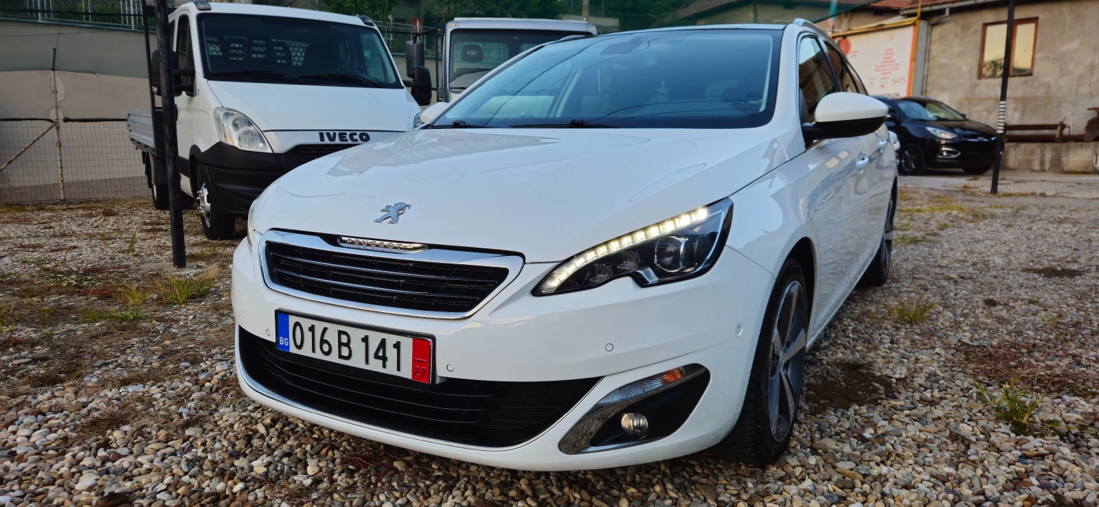 Peugeot 308 1, 6HDi-120k* 2015* * LED* *  | Mobile.bg   3