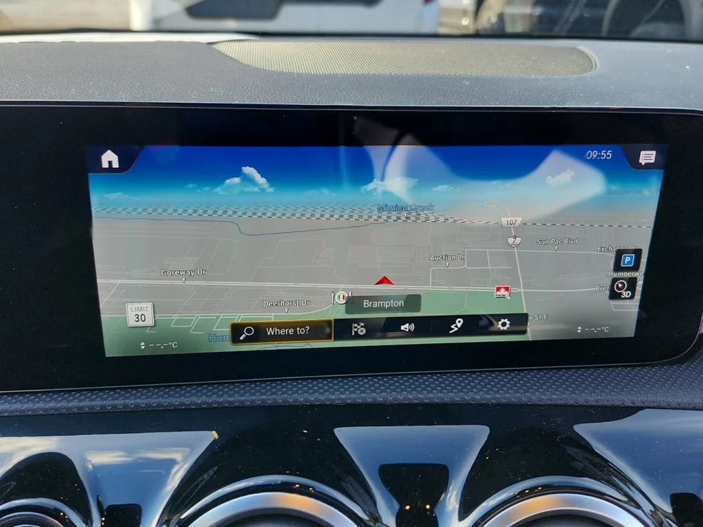 Mercedes-Benz CLA * AMG 35 * CARFAX * БЕЗ ПЪРВОНАЧАЛНА ВНОСКА - изображение 10