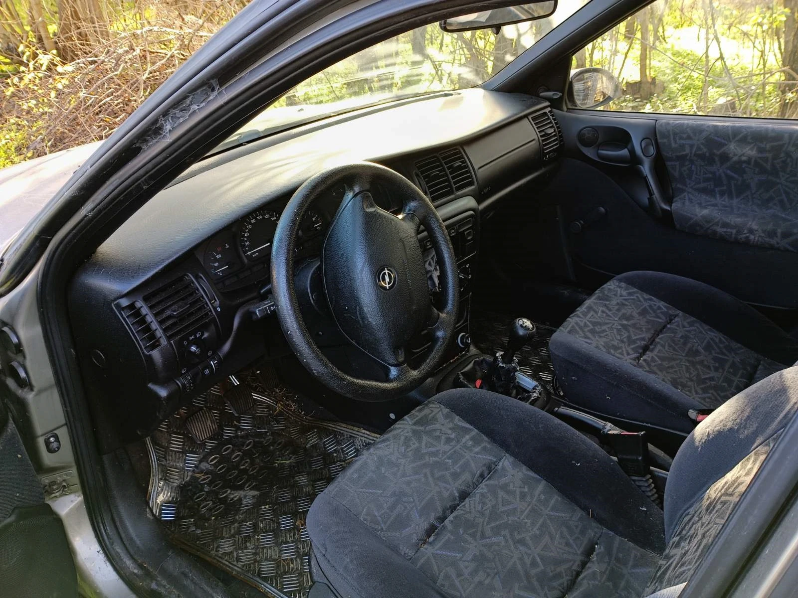 Opel Vectra B - изображение 4