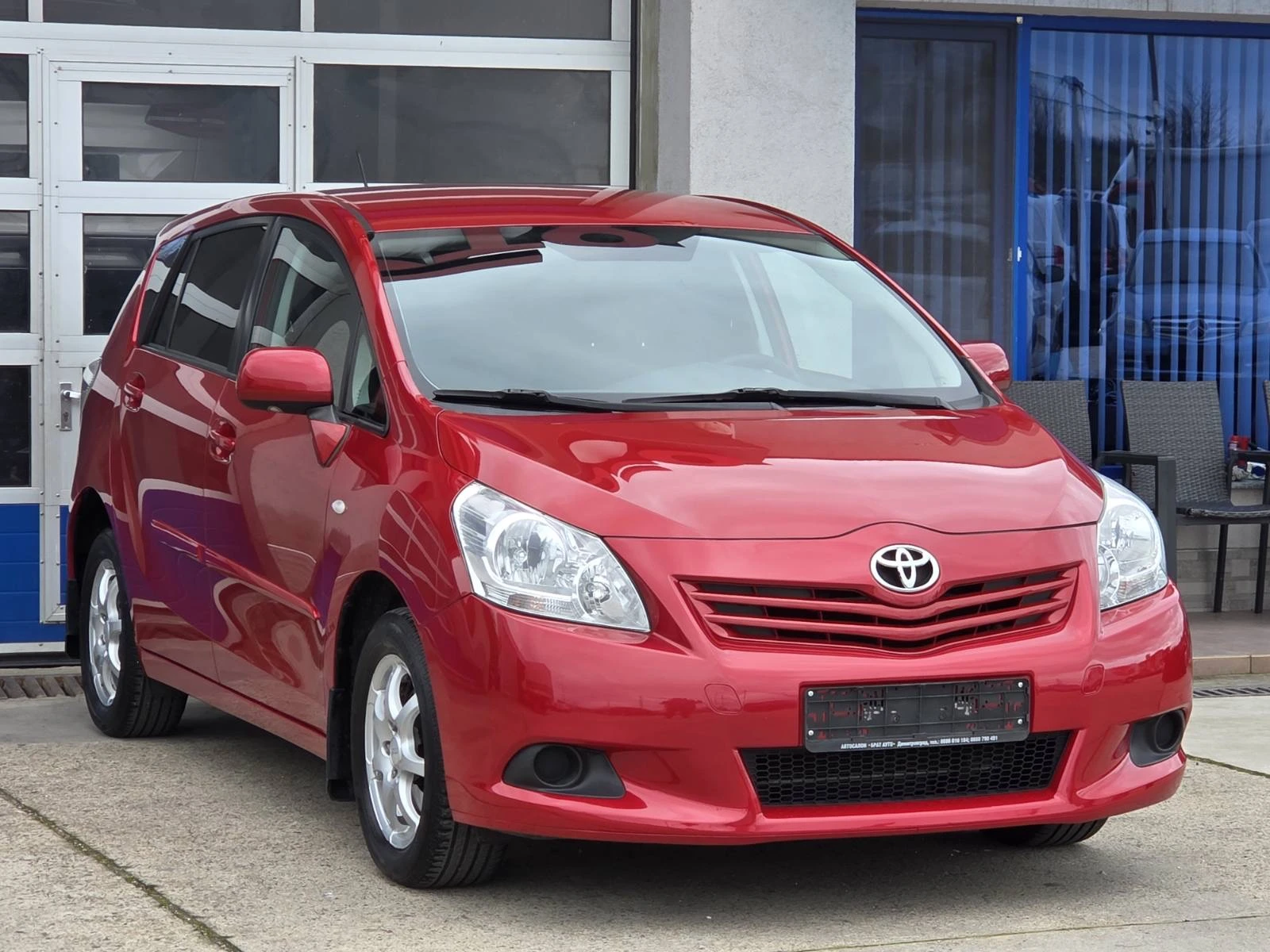 Toyota Verso 1.6БЕНЗИН - изображение 2