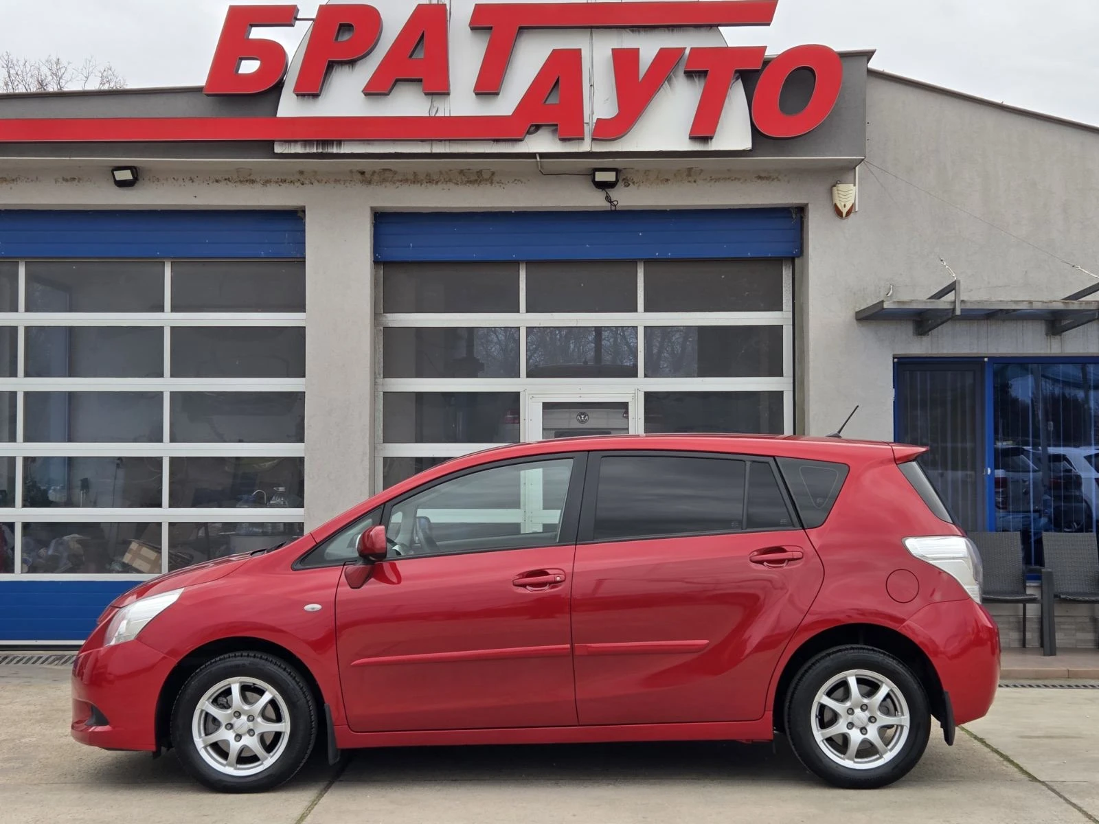 Toyota Verso 1.6БЕНЗИН - изображение 6