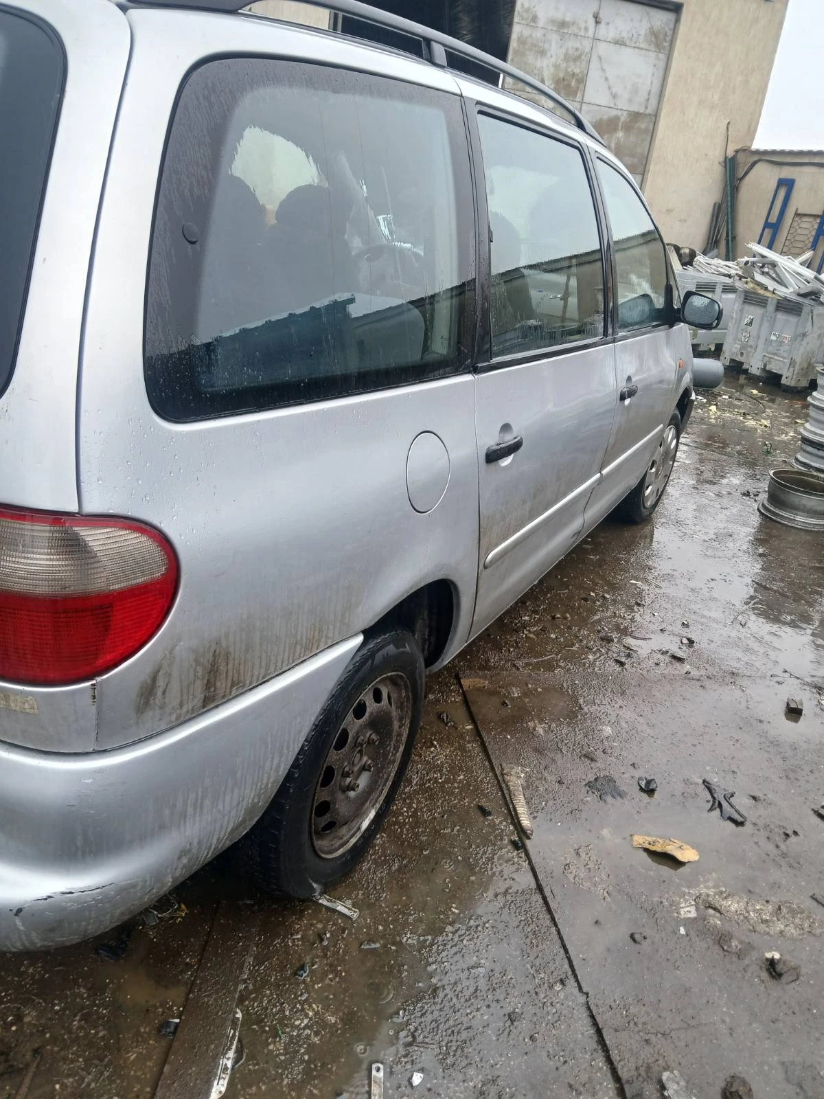 VW Sharan  - изображение 3