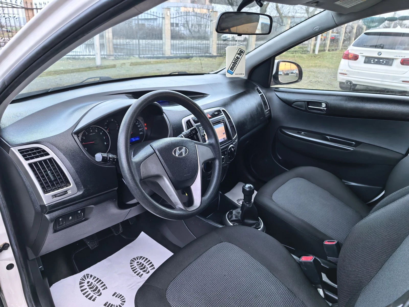 Hyundai I20 1, 3i - изображение 8