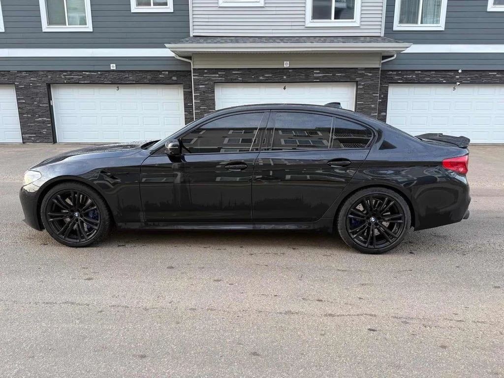 BMW M5 * Sedan * CARFAX * ���� �� �� | Mobile.bg � ����������� 2