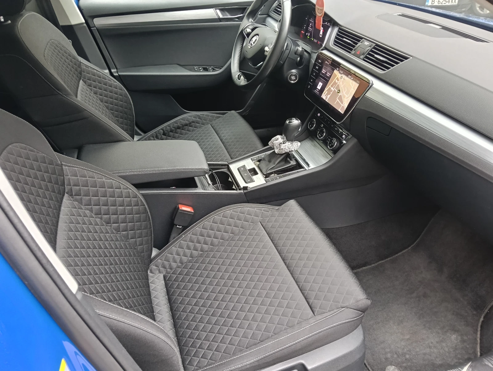 Skoda Superb 1.4 TSI Plug-In Hybrid Ambition , снимка 12 - Автомобили и джипове - 53485434