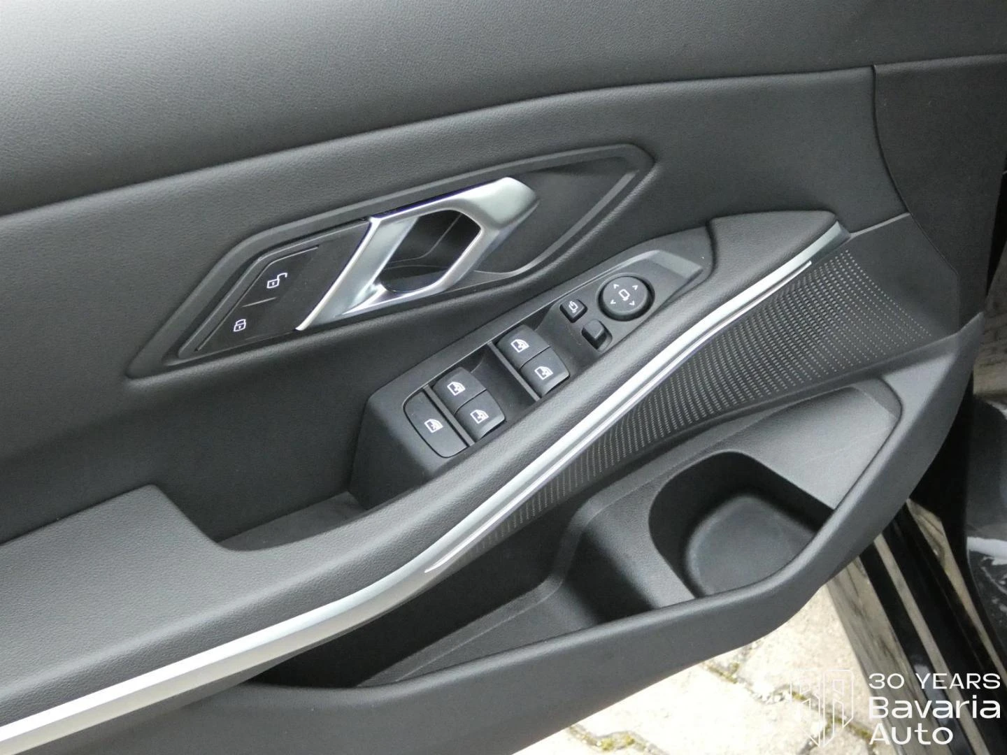 BMW 320 d xDrive M Sport Paket, снимка 14 - Автомобили и джипове - 53729987