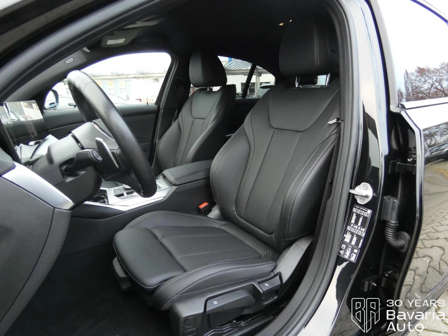 BMW 320 d xDrive M Sport Paket, снимка 9 - Автомобили и джипове - 53729987